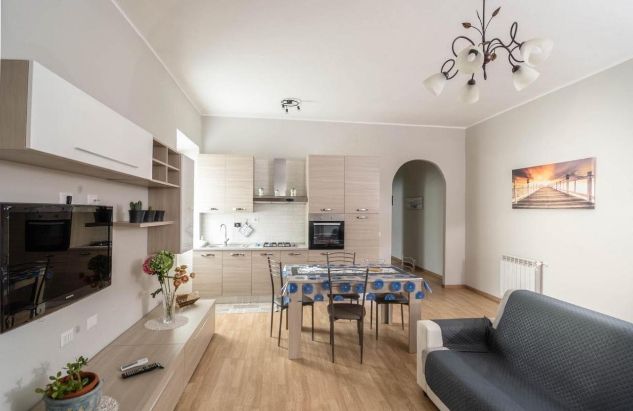 Casa Ilaria Lägenhet Ladispoli Exteriör bild