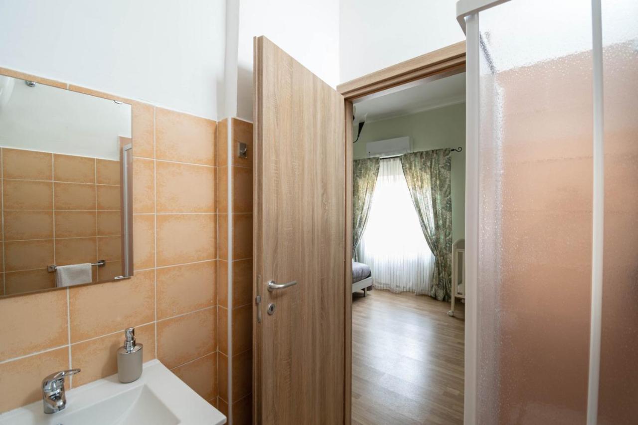 Casa Ilaria Lägenhet Ladispoli Exteriör bild